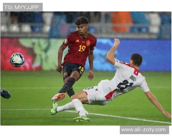 巴萨训练动态托伦斯重返B队亚马尔等六名球员缺席训练情况分析